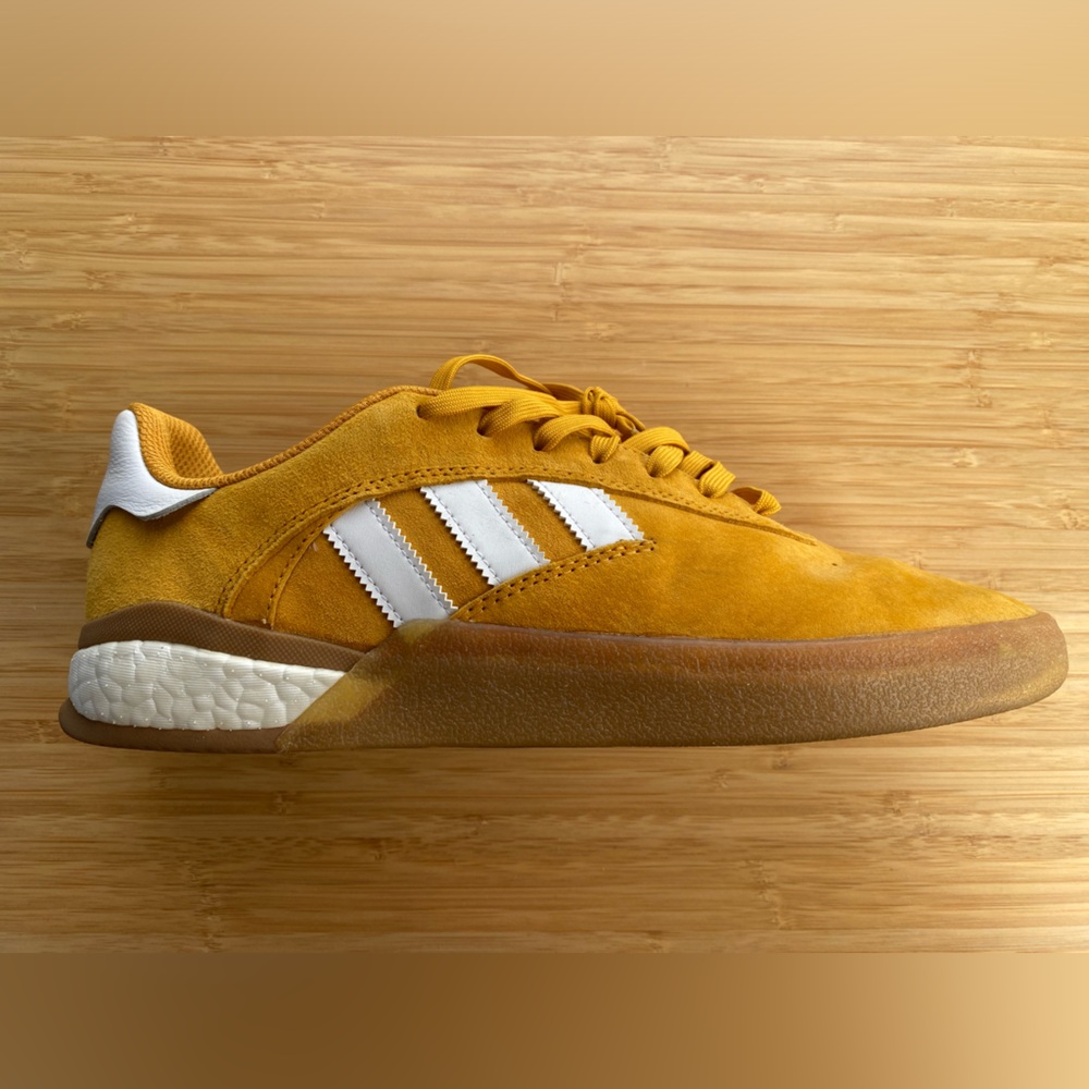 Adidas Skateboarding Shoes Yellow Suede Men’s US 11